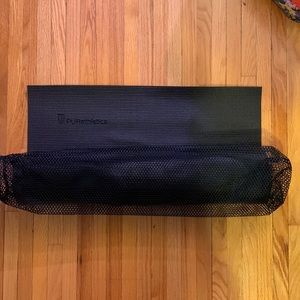 Yoga Mat in Mesh Carrying Bag